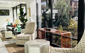 Park Plaza Lodge